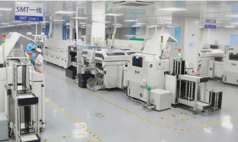 SMT行業(yè)中全自動貼標(biāo)機的應(yīng)用