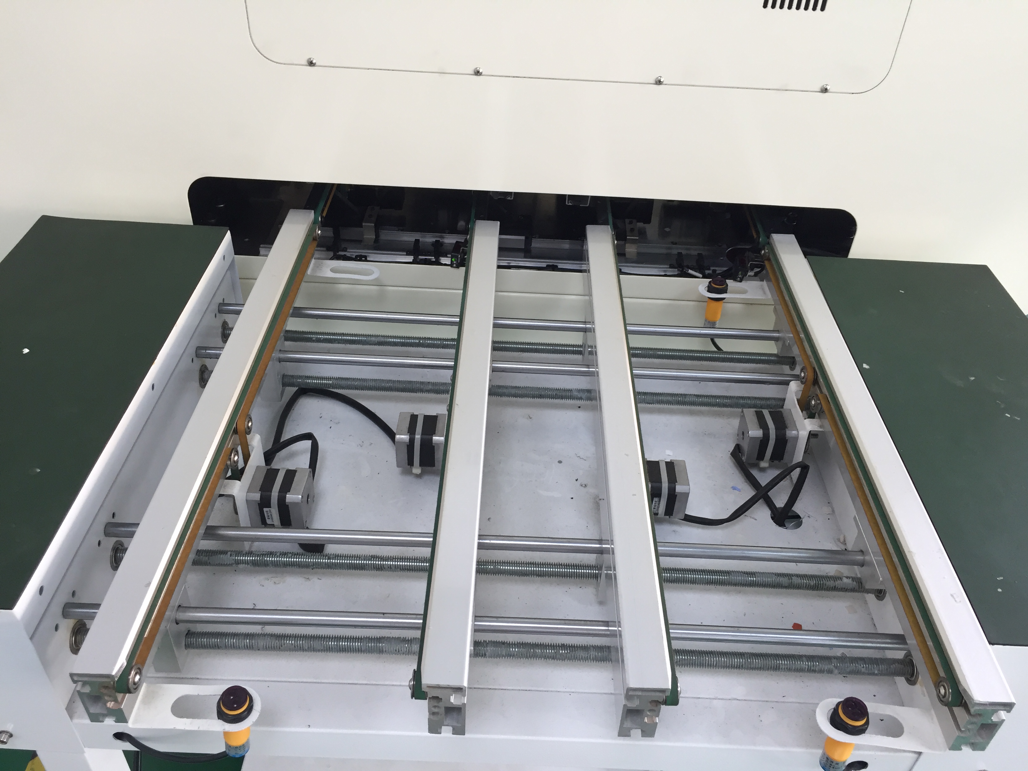 全自動泡棉貼標(biāo)機(jī)出現(xiàn)故障的處理方法